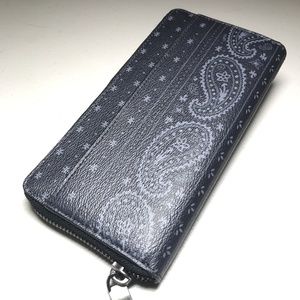 Coach Accordion  Zip Around Wallet